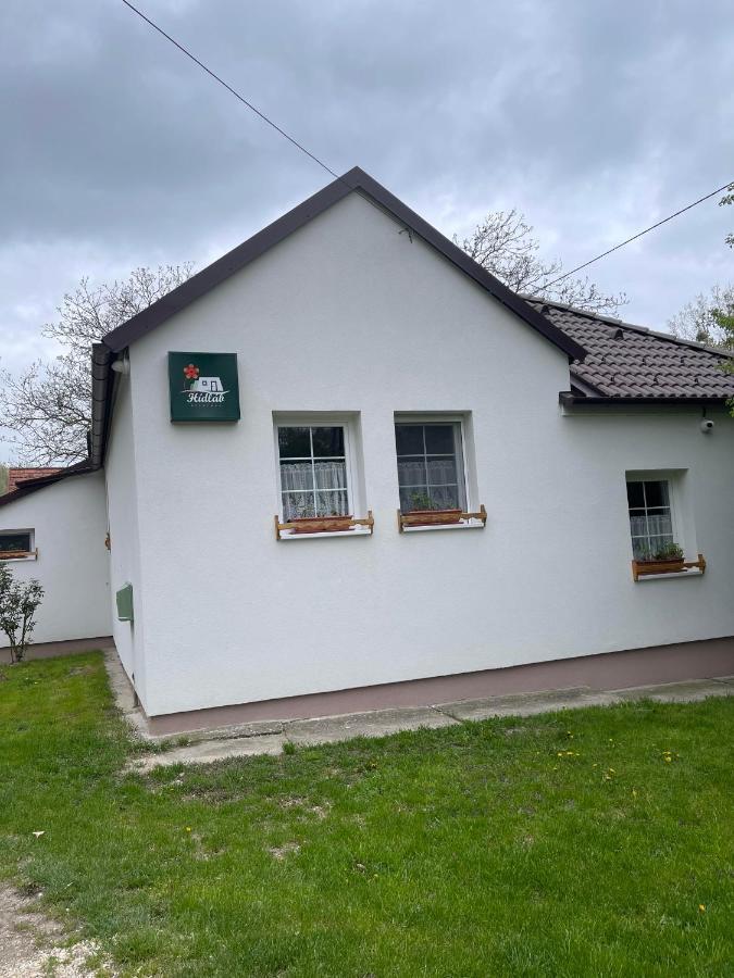Hidlab Apartman Kimle Εξωτερικό φωτογραφία