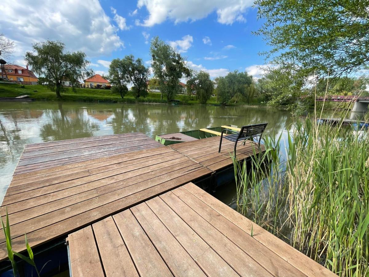 Hidlab Apartman Kimle Εξωτερικό φωτογραφία